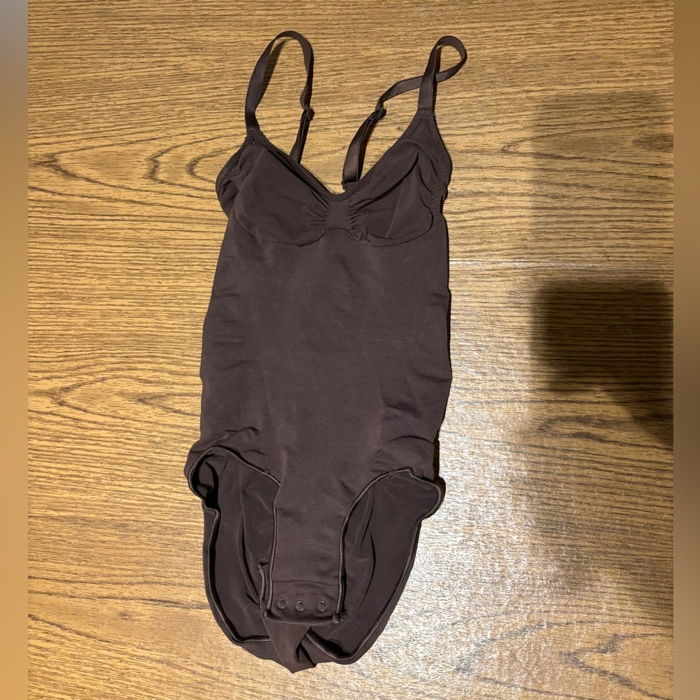 SKIMS Seamless Sculpt Brief Bodysuit